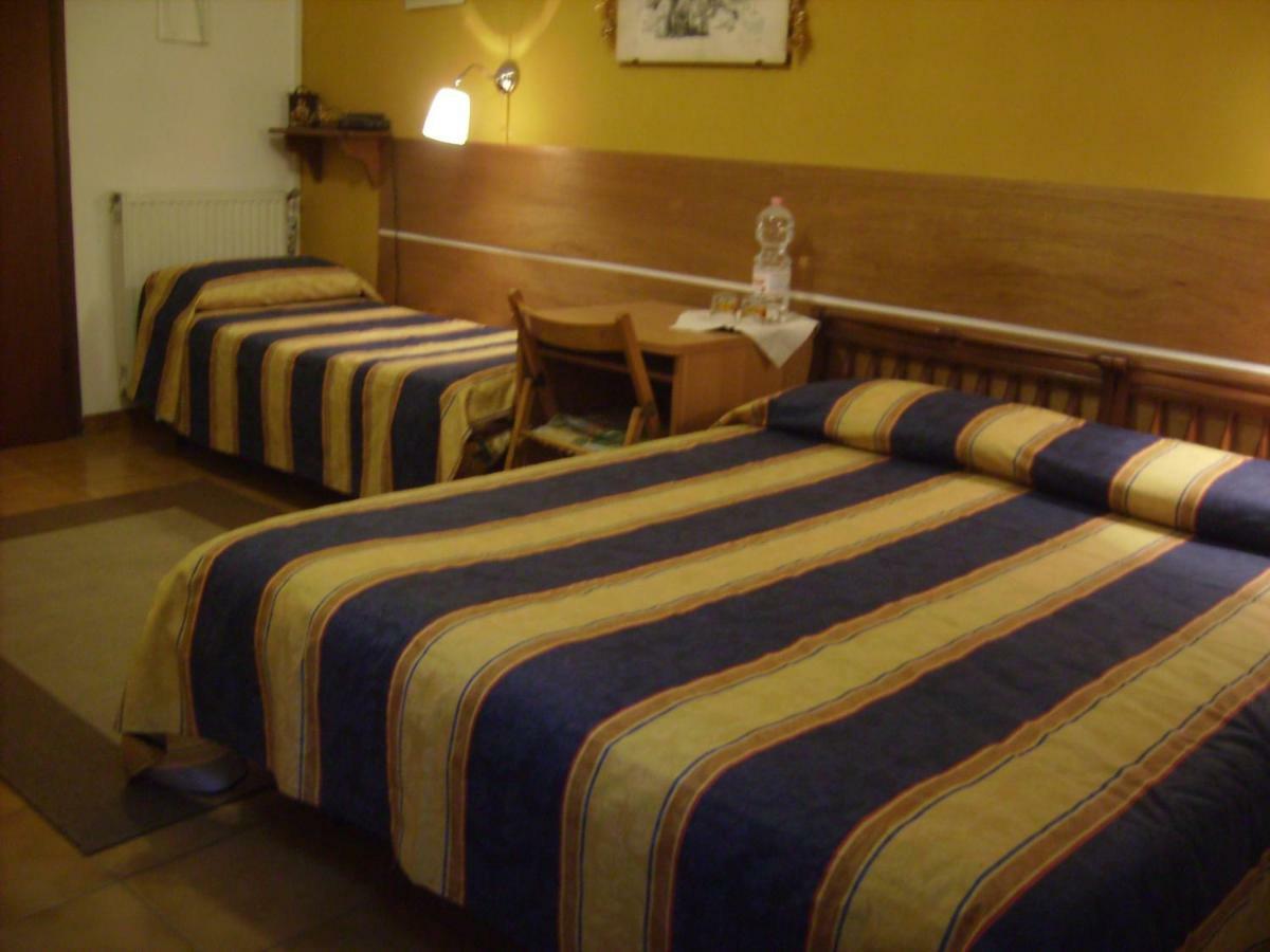 B&B Vaticanrooms Rome Exterior photo